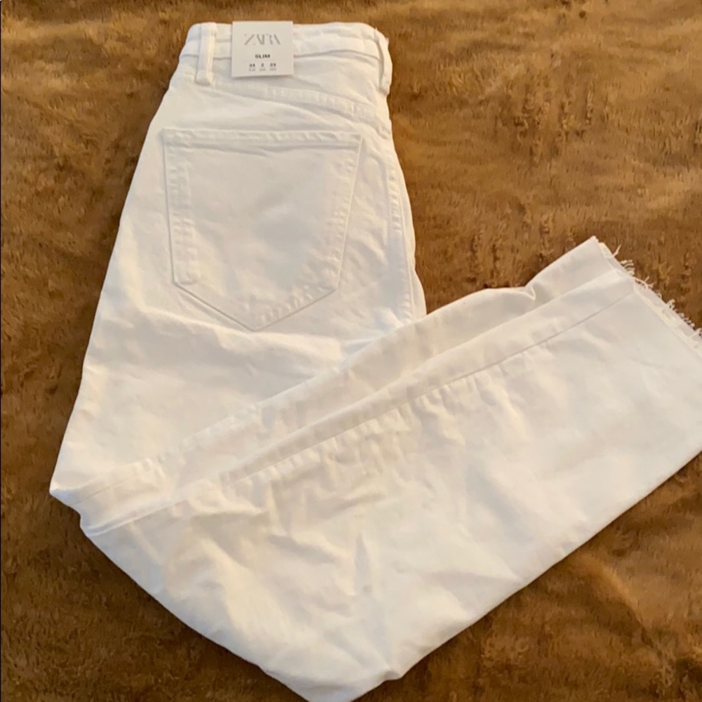 Zara high waisted, white, cut off jeans